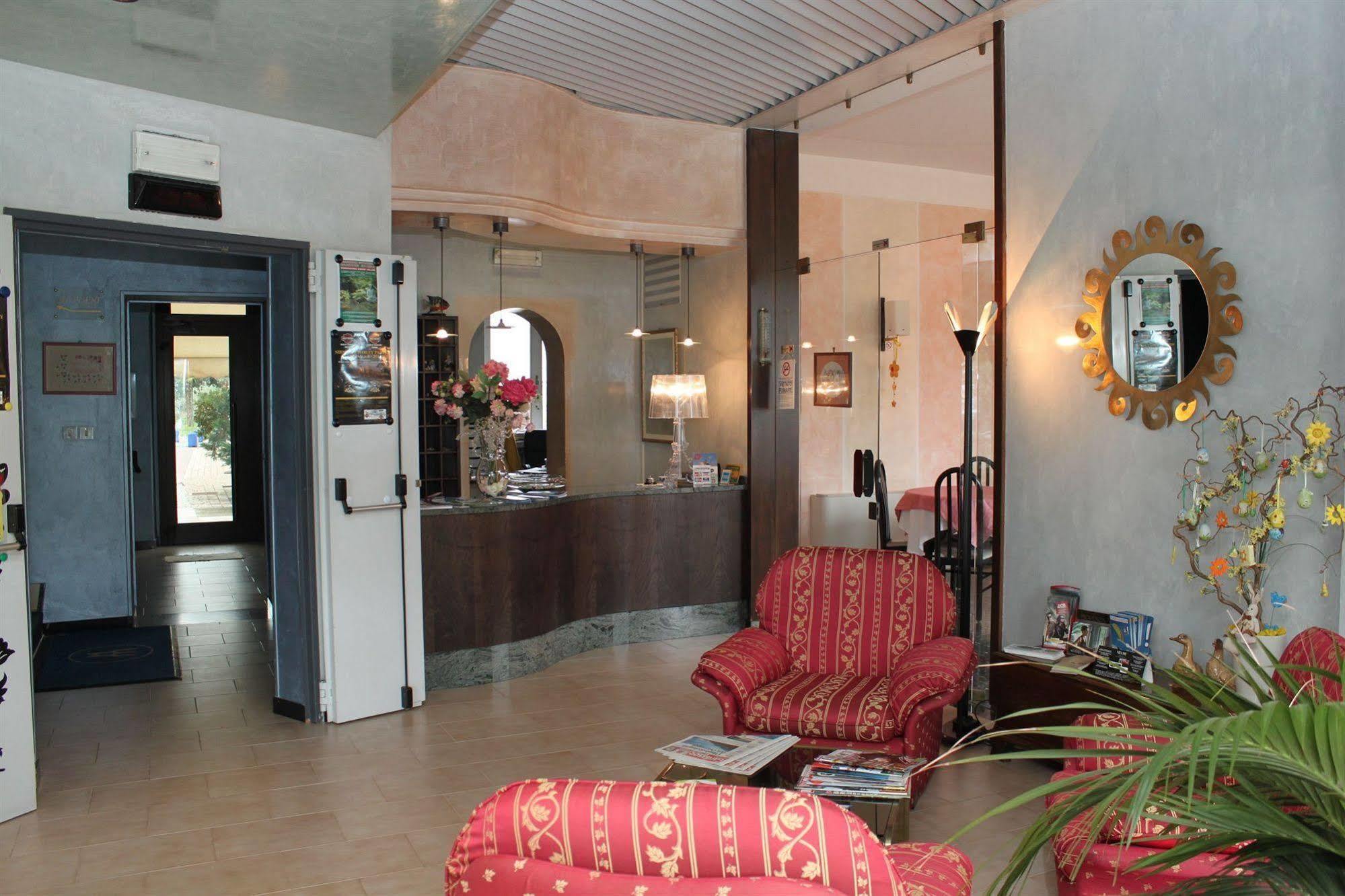 Hotel Mirabello Σιρμιόνε Εξωτερικό φωτογραφία